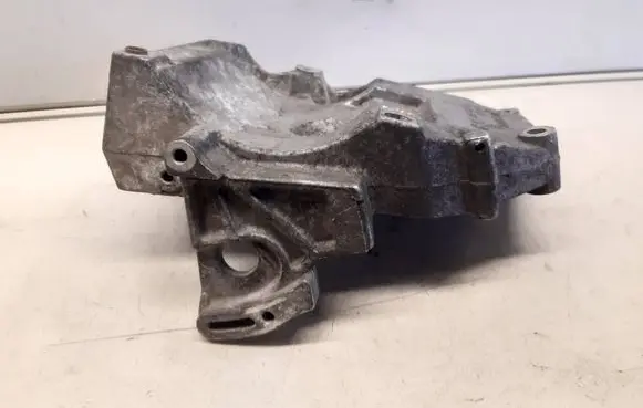 Audi A4 S4 B6 8E 8H Engine mounting bracket 038260885C