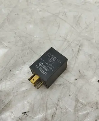 Volkswagen Golf II Other relay 431955531