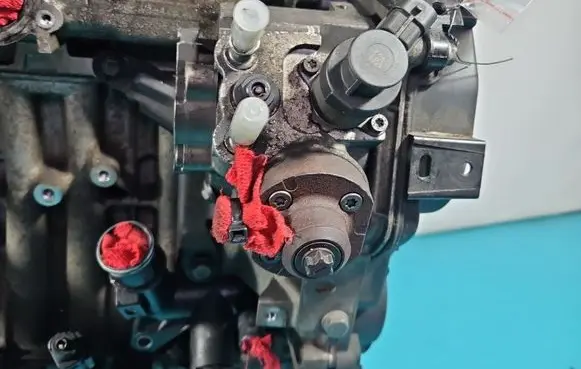 Fuel injection high pressure pump