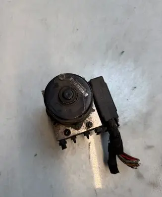 Audi A2 ABS Pump 8z0614517e