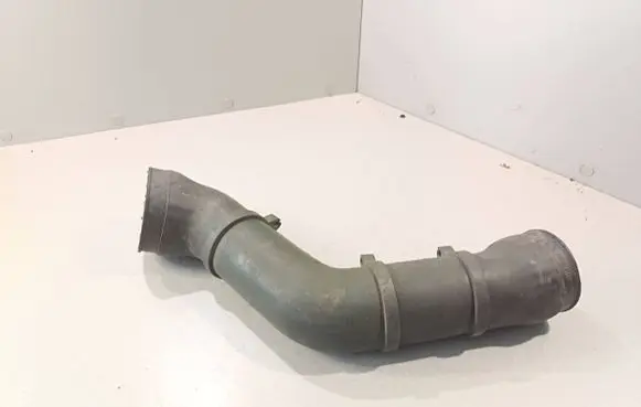 Intercooler hose/pipe
