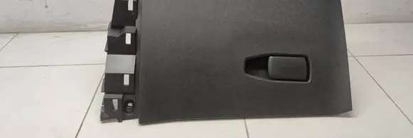 BMW 1 F40 Glove box WZ2073
