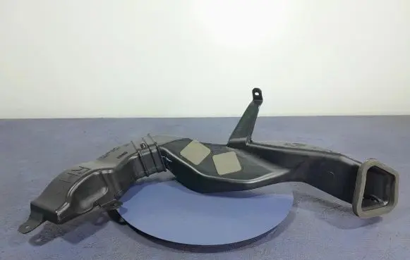 Intake resonator