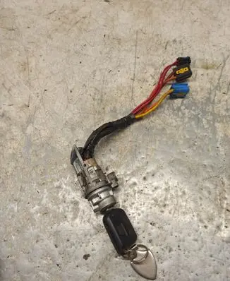 Peugeot 607 Ignition lock