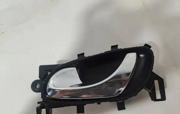 Nissan X-Trail T32 Front door interior handle Nocode