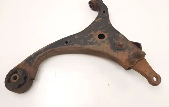 KIA Carens II Front lower control arm/wishbone
