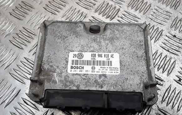 Volkswagen Golf IV Engine control unit/module