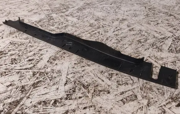 Audi A5 Fender end trim 8W6820581E 8W6820581F