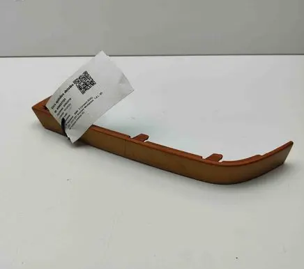 BMW 3 E46 Rear/tail light trim molding 7020079