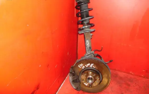 Volkswagen Eos Front wheel hub spindle knuckle