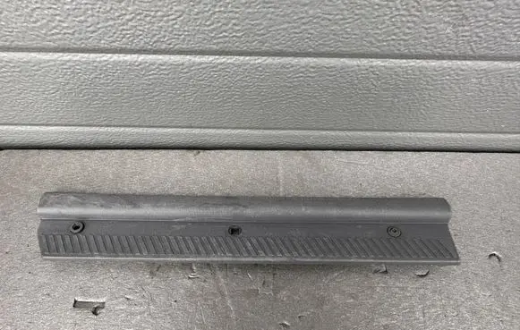 Nissan King Cab, Navara Rear sill trim cover 76954VJ300