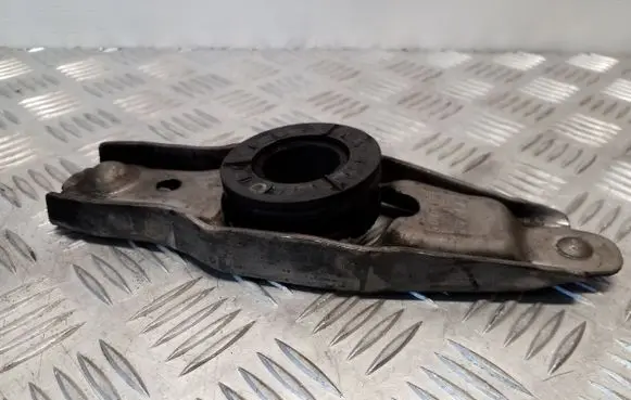 Skoda Octavia Mk3 (5E) Clutch release arm fork 02J141703C