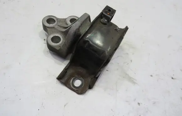 Opel Corsa E Engine mount vacuum valve GMAUTO4574097