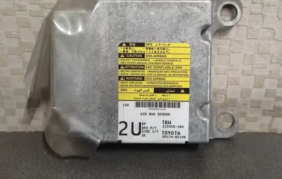 Toyota Avensis T250 Airbag control unit/module 8917005190