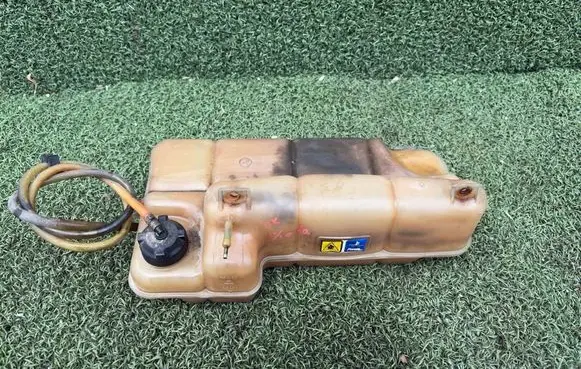 Iveco Daily 3rd gen Coolant expansion tank/reservoir 56115