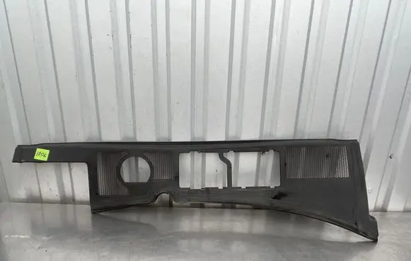 Audi A4 S4 B6 8E 8H Wiper trim 8E1819417 SW1SSWA2