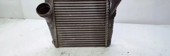 Audi Q7 4L Intercooler radiator 7L6145804