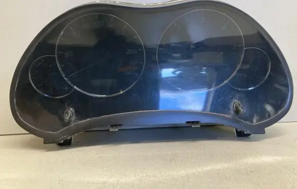 Toyota Avensis T250 Speedometer (instrument cluster) 8380005C00C