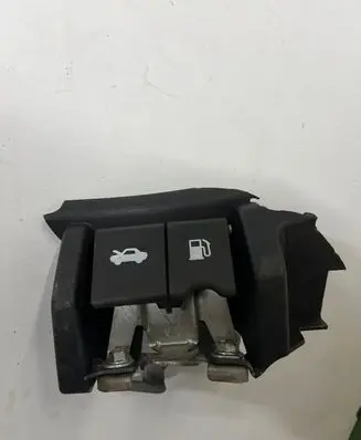 Engine bonnet (hood) release handle