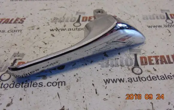 Mercedes-Benz E W211 Rear door interior handle A2117660224