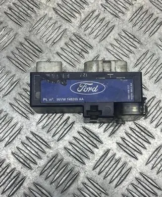 Volkswagen Sharan Coolant fan relay 95VW14B205AA 7MO000317