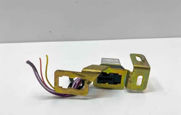 Coolant fan relay