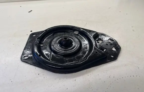 Opel Vivaro Coil spring/strut mount 550509870R