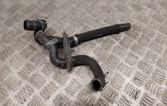 Audi A8 S8 D4 4H Engine coolant pipe/hose 4H1819371B 4H1819372AE 4H0619334C