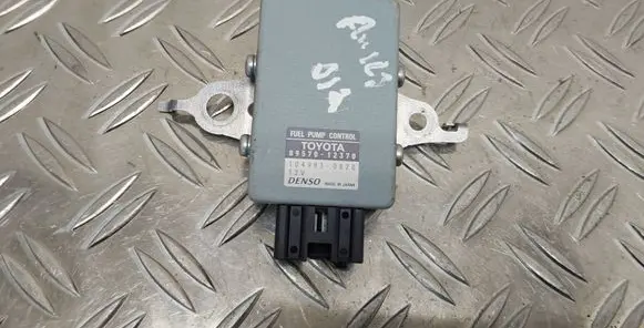 Toyota Auris E180 Fuel injection pump control unit/module 8957012370 1049930820
