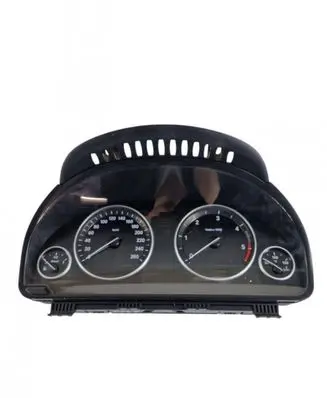 BMW 5 F10 F11 Speedometer (instrument cluster) 9249344