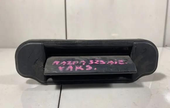 Mazda 3 I Tailgate/trunk/boot exterior handle 3L03