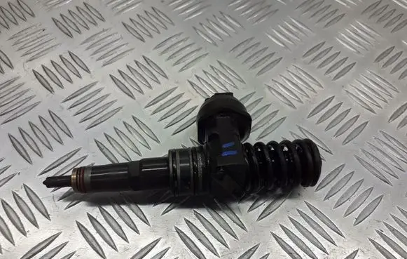 Volkswagen Polo IV 9N3 Fuel injectors set 045130073T
