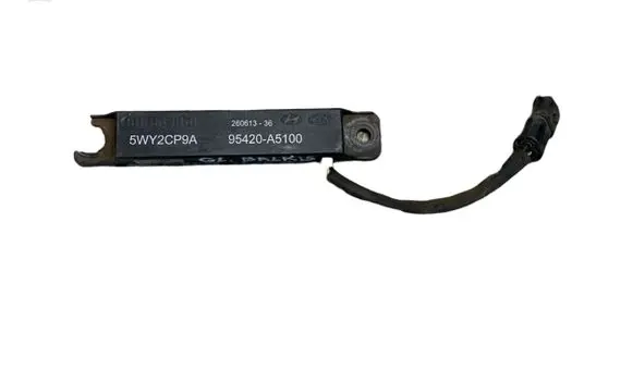 Hyundai Santa Fe Aerial GPS antenna 95420A5100