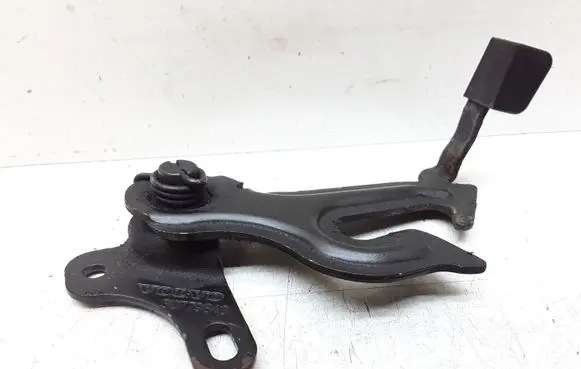 Volvo V70 Engine bonnet (hood) release handle 30779840