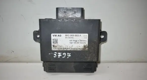 Volkswagen PASSAT B6 Power management control unit 8K0959663A