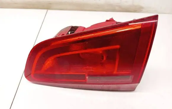Volkswagen Sharan Tailgate rear/tail lights 7N0945094F 89504967
