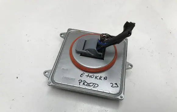 Opel Mokka B LED ballast control module L90094996