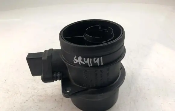Audi A4 S4 B7 8E 8H Mass air flow meter 074906461B