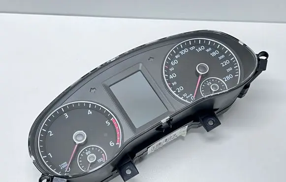 Volkswagen Jetta VI Speedometer (instrument cluster) 5C6920870A 5C6920870AX