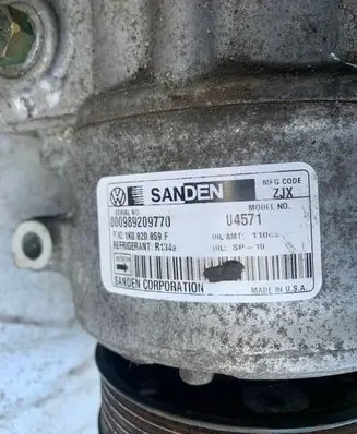 Volkswagen PASSAT B6 Air conditioning (A/C) compressor (pump) 1K0820859F U4571 1K0920859P