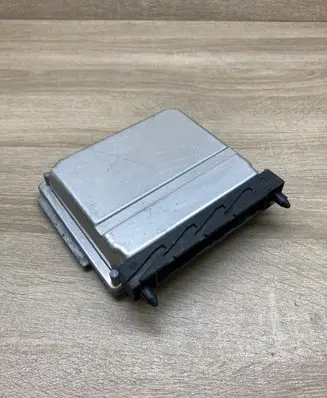Volvo XC90 Engine control unit/module ECU 30637733A 0281011079
