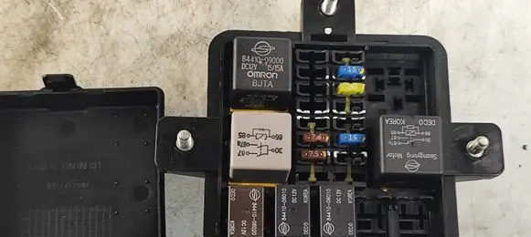 SsangYong Actyon Fuse module 8216009660 8441006100 8441009000