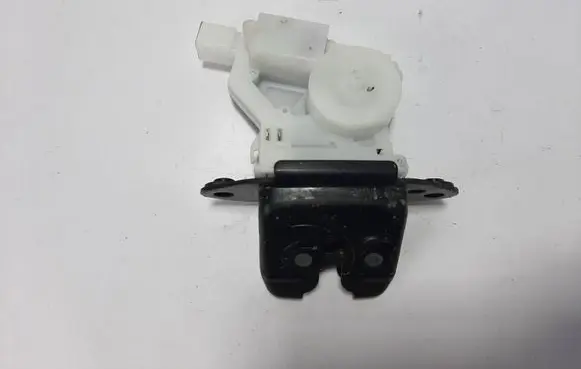 Renault Kadjar Tailgate/trunk/boot lock/catch/latch 905024EA1A