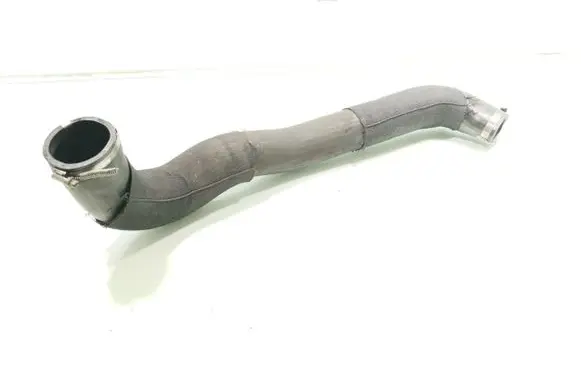 Land Rover Discovery 3 - LR3 Intercooler hose/pipe