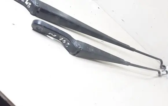 Citroen C5 Front wiper blade arm 071956