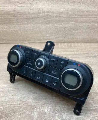 Nissan X-Trail T30 Climate control unit 27500JD40B