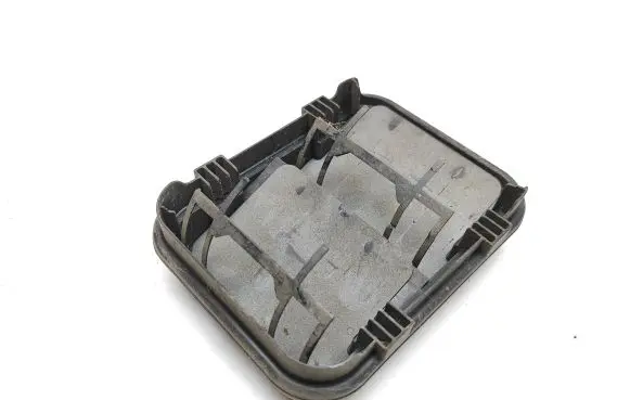 Renault Trafic III (X82) Quarter panel pressure vent 93862182