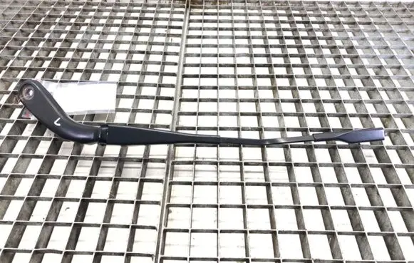 BMW 4 F36 Gran coupe Front wiper blade arm 7297553