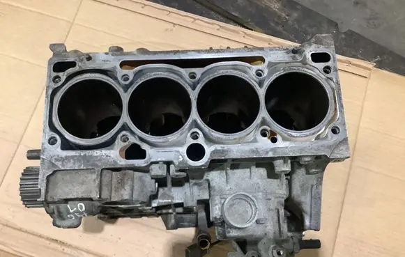 Volkswagen Golf VI Engine block 06B103019AK CCS