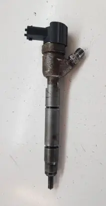 KIA Sportage Fuel injector 0445110410